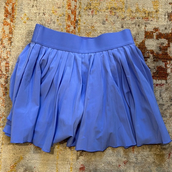 TNA Dresses & Skirts - TNA tennis skirt